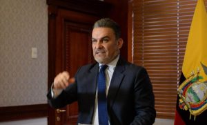 Serrano acusa montaje judicial en casos Metástasis y Purga