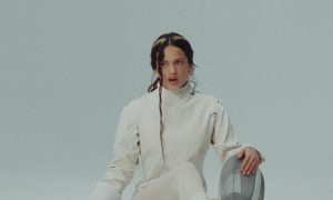 Rosalía Estrena el Videoclip de «La Perla»